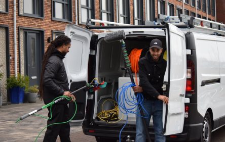 roelis cleaning glazenwasserbedrijf voor grote bedrijven Roelis cleaning service op naar een bedrijf pand glasbewassing